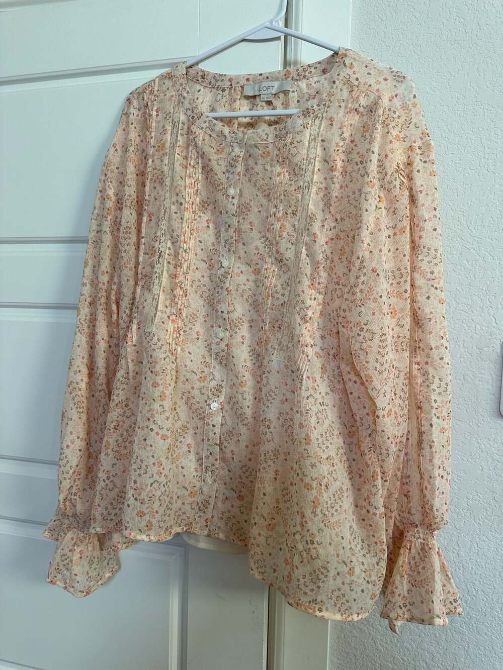 LOFT Floral Pintucked Button Down Blouse XXL